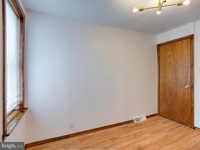 Building Photo - 2250 Ritter St
