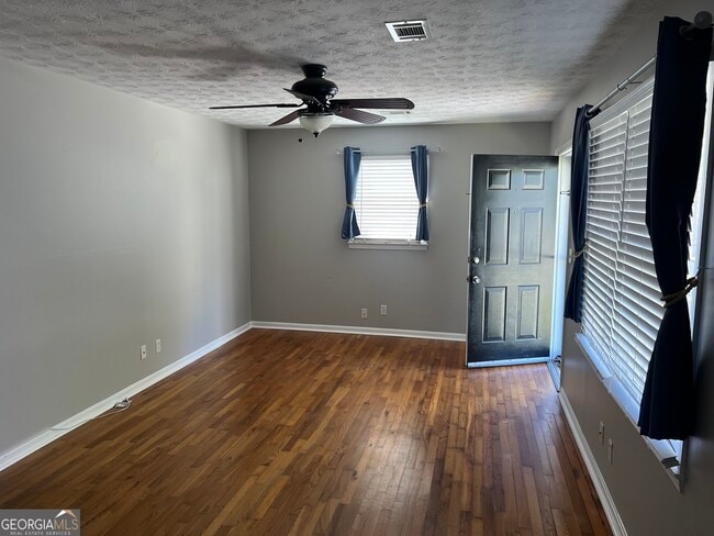 Building Photo - 129 Rhudy St