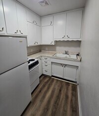 Building Photo - Kennedy