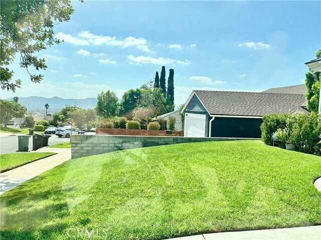 Building Photo - 2649 N Parish Pl