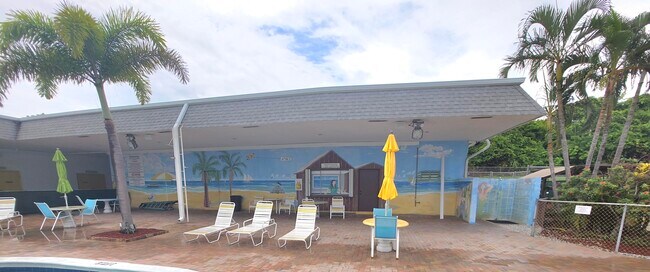 Building Photo - 3200 Lake Osborne Dr