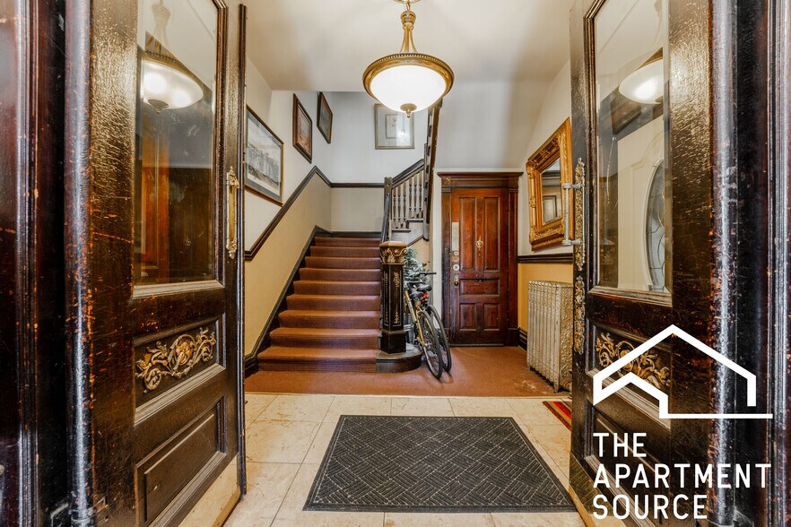 Primary Photo - 2527 N Orchard St