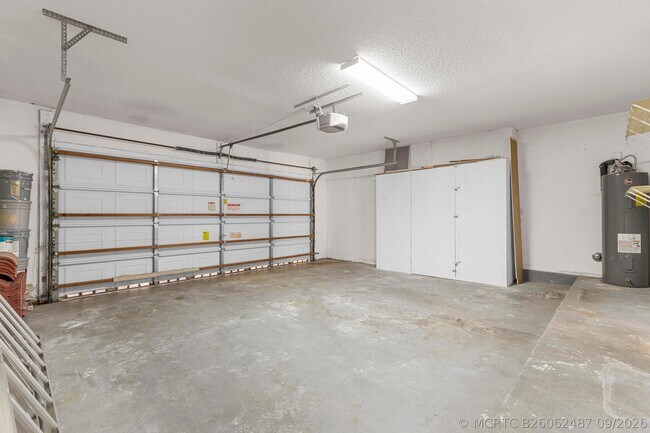 Building Photo - 19250 NW 12th Manor