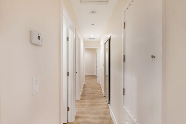 Building Photo - Brand New 2BR/2BA with Downtown LA Views in Historic Pico Union - First Time  on Market!