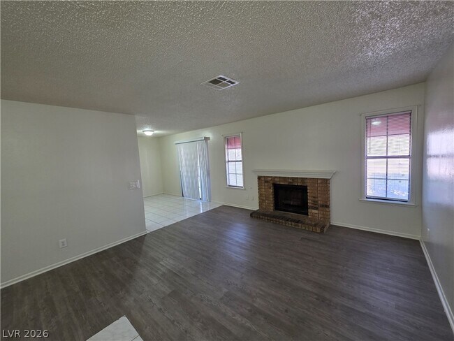 Building Photo - 6671 W Tropicana Ave