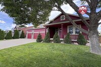 Building Photo - 222 Saxony Rd