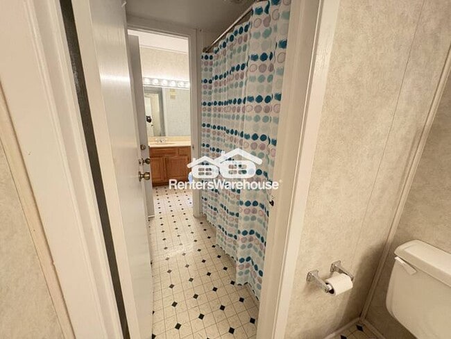 Building Photo - MOVE IN READY - DALLAS - 2BEDS 1BATH