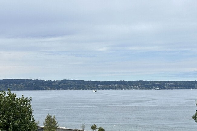 Building Photo - Amazing custom log home with breathtaking ...