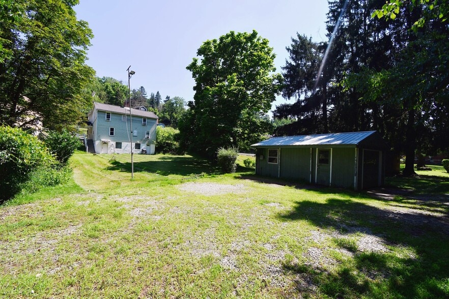 Building Photo - 1023 Joseph St