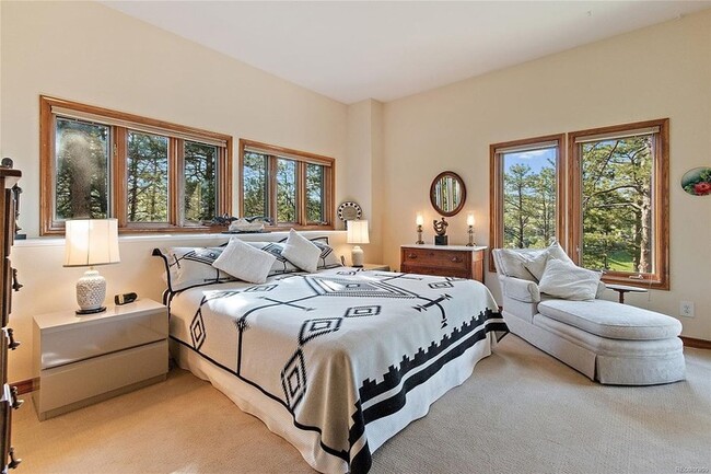 Building Photo - Executive 2BR/3BA Condo with Mountain View...