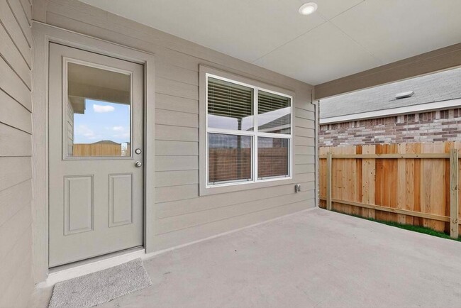 Building Photo - 107 Herald Dr