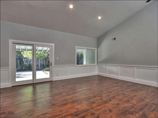 Building Photo - Highly Desirable 4BD/2BA Home in San Jose's Rancho Santa Teresa neighborhood!