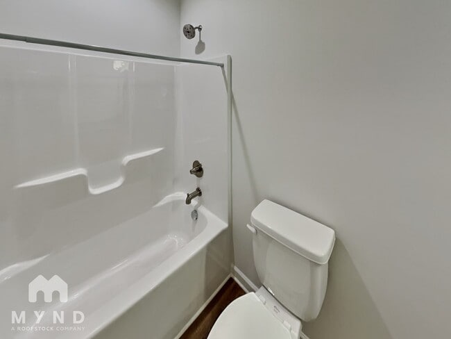 Building Photo - 134 Lauren Ct