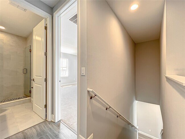 Building Photo - 13181 McMillan Dr