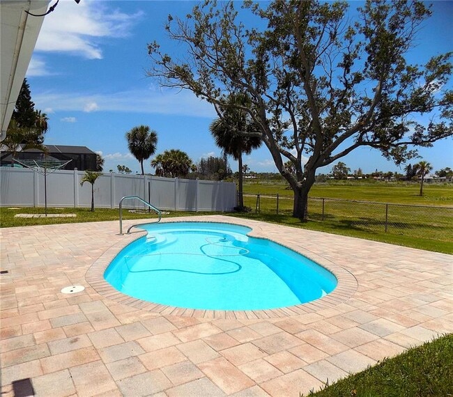 Building Photo - 3842 Headsail Dr