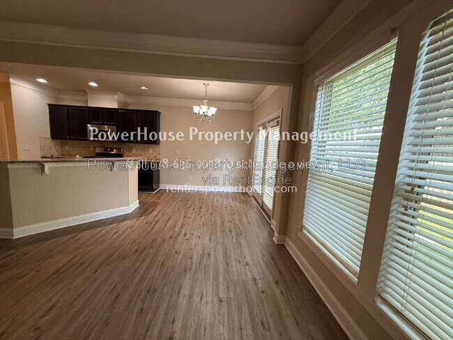 Building Photo - 1045 Township Cir