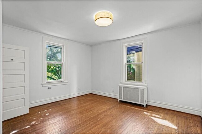 Building Photo - 1315 Denniston St