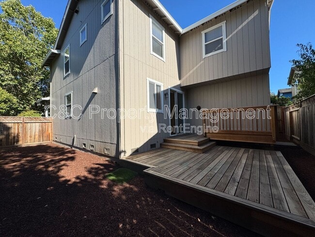 Building Photo - 3295 Newmark Dr