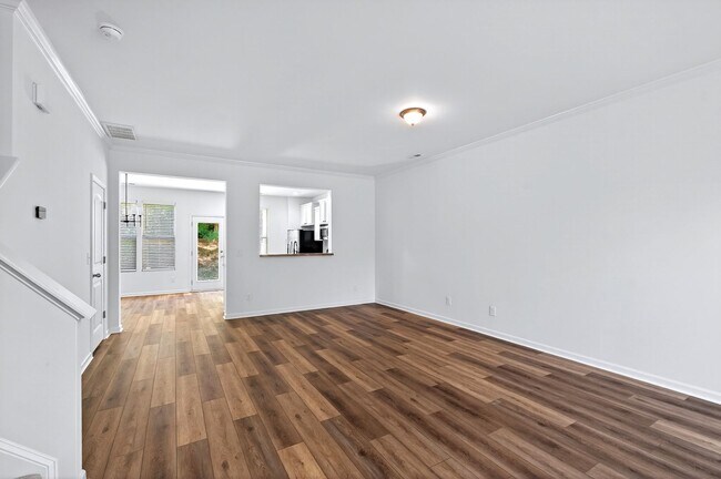 Building Photo - 4509 Middletown Dr
