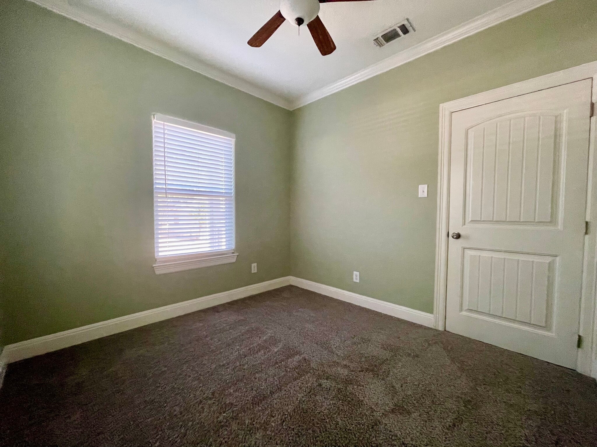 Bedroom 2 - 417 S Washington Ave