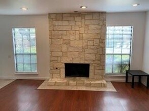 Building Photo - 15221 Berry Trail