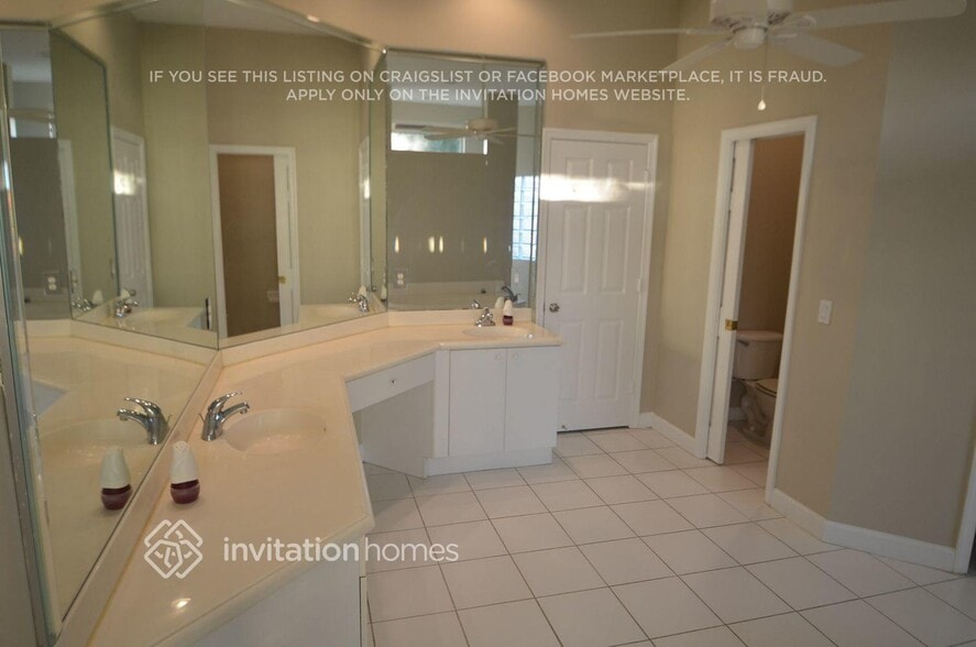 Building Photo - 5031 NW 123rd Ave