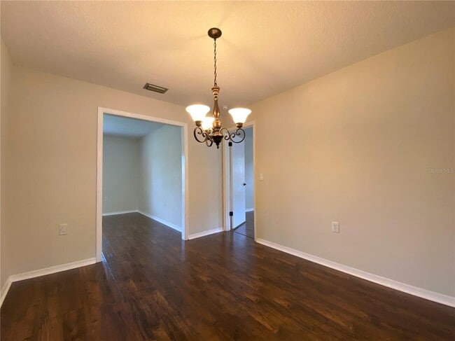 Building Photo - 214 Stevenage Dr