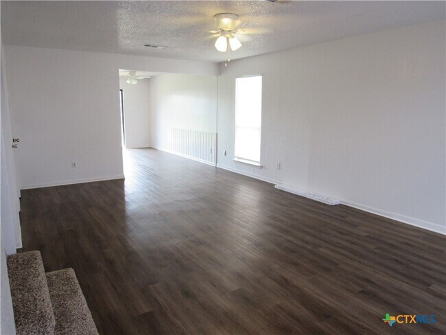 Building Photo - 2603 Bermuda Dr