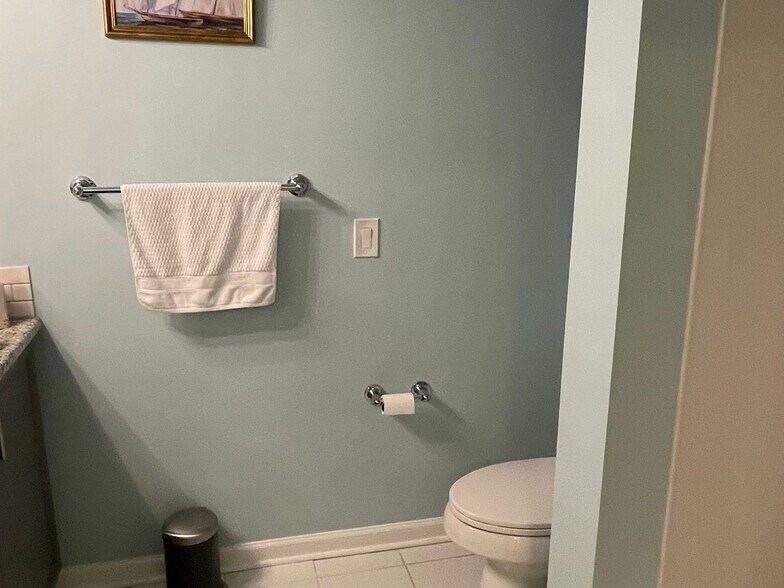 Building Photo - 3150 Woodwalk Dr SE