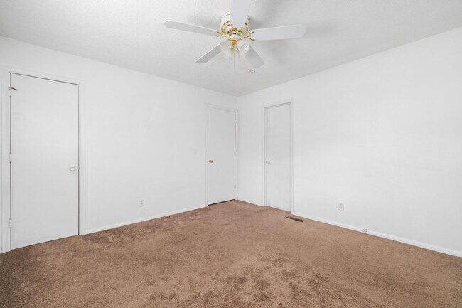Building Photo - 274 Green Pond Rd