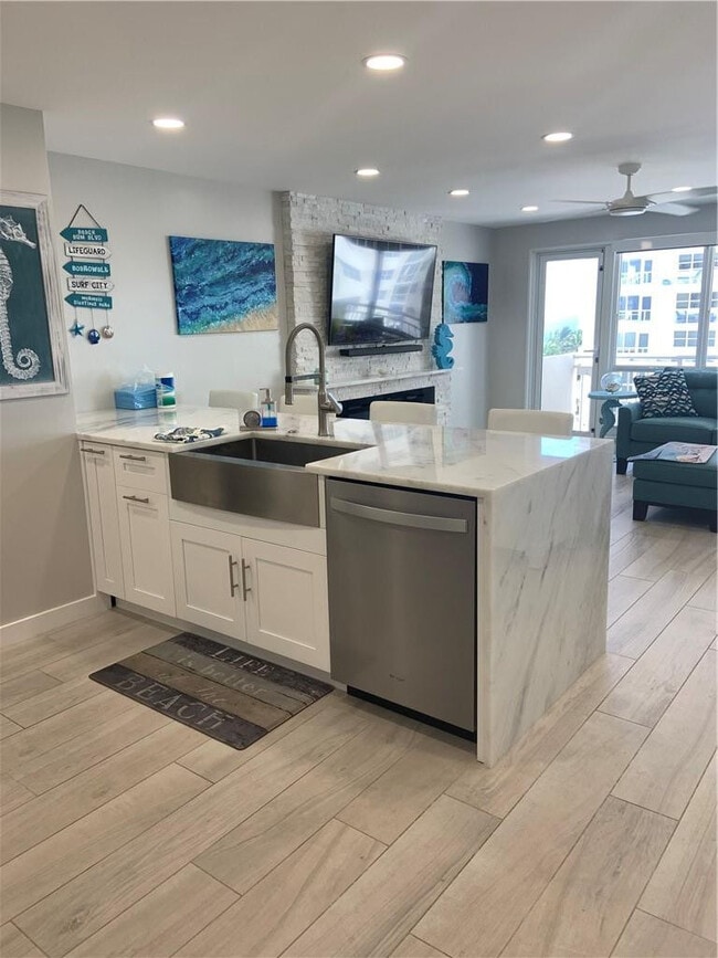 Building Photo - 133 N Pompano Beach Blvd