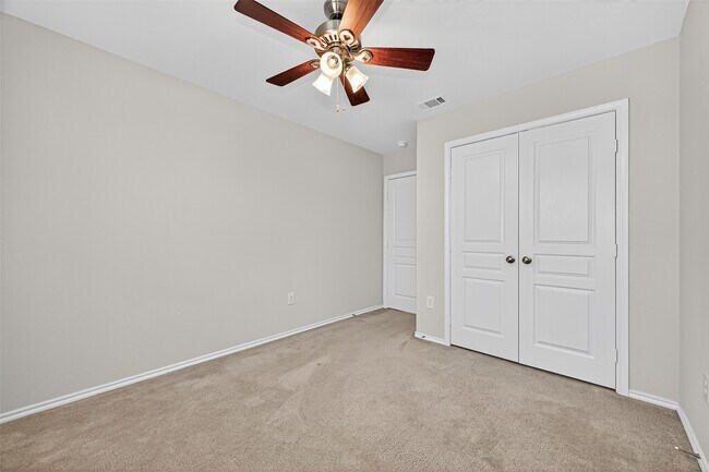 Building Photo - 5027 Brewcastle Ln