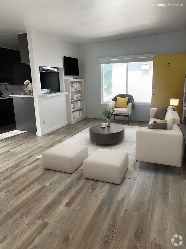 Building Photo - Stunning 2-Bedroom Townhome in the Heart o...