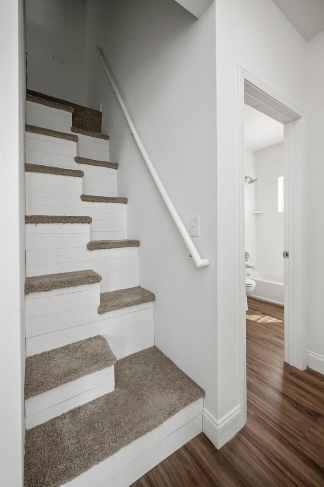 Building Photo - 231 Walton Ave