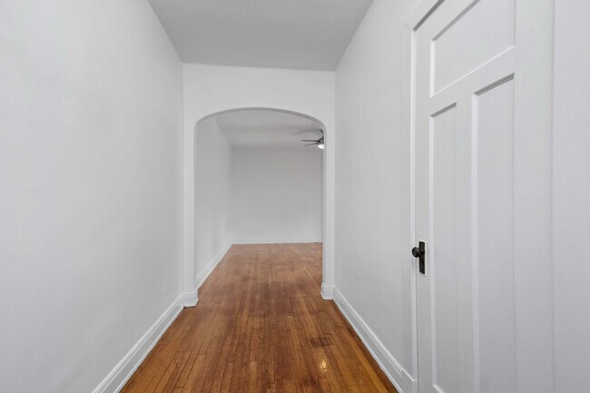 274 Senator, Unit 11 (2) - 274 Senator Place