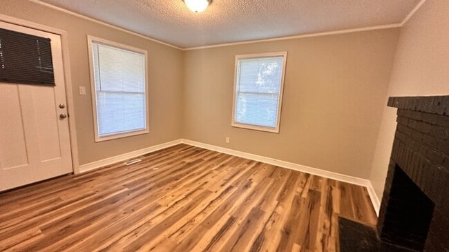 Building Photo - Modern Comfort Meets Nature — 2-Bed, 1-Bat...