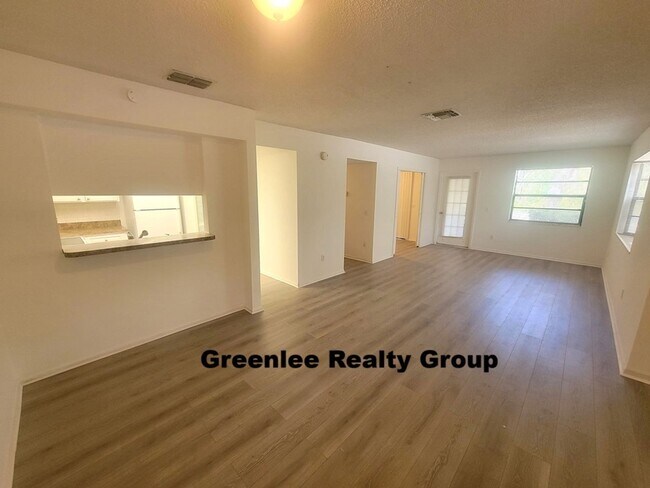 Building Photo - Don’t Miss This Spacious 3 Bedroom / 2 Bath Condo in Baywood Meadows!