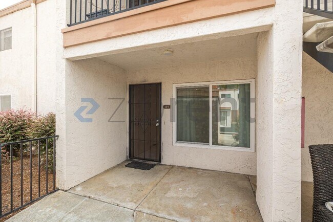 Building Photo - 115 Candice Pl