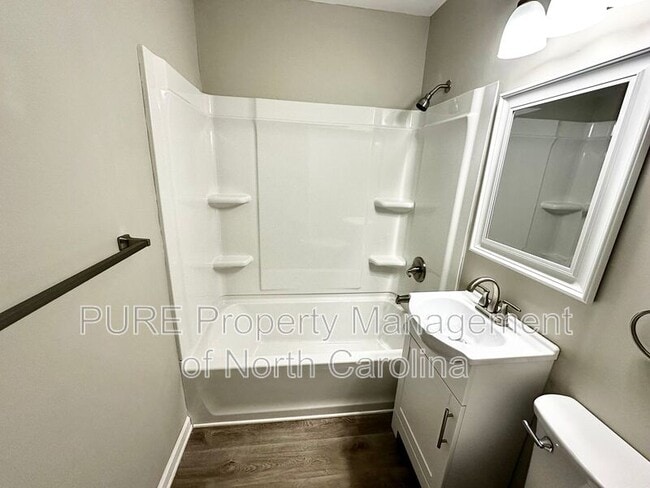 Building Photo - 103 Snider Ave