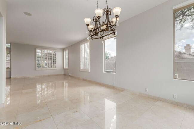 Building Photo - 10872 E Raintree Dr