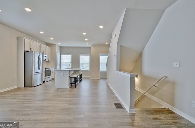 Building Photo - 38 Cobalt Ln