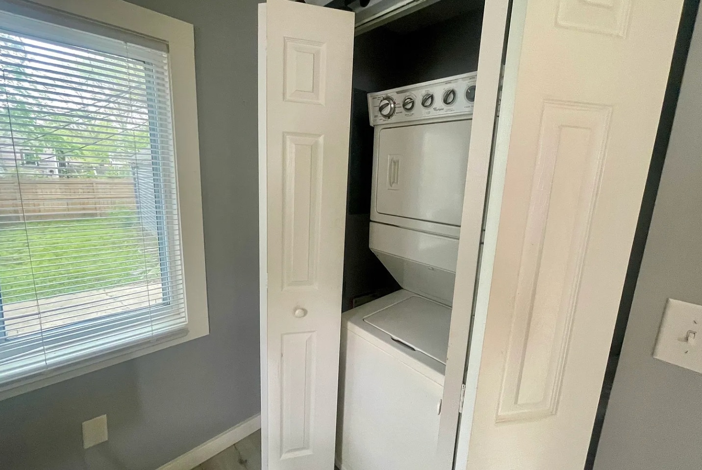 OPTIONAL: 1bd In-law Suite, fully equipped - 2324 E 36th St