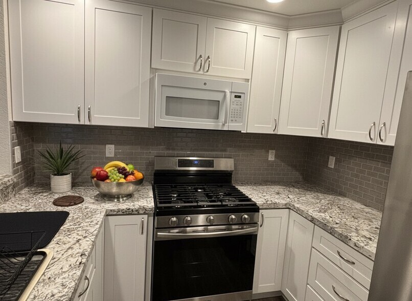 kitchen - 25713 Sycamore Pointe