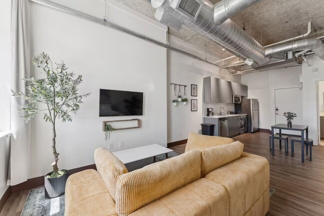 Building Photo - 1403 Corinth St