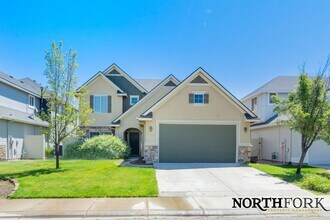 Building Photo - Stunning Meridian Home