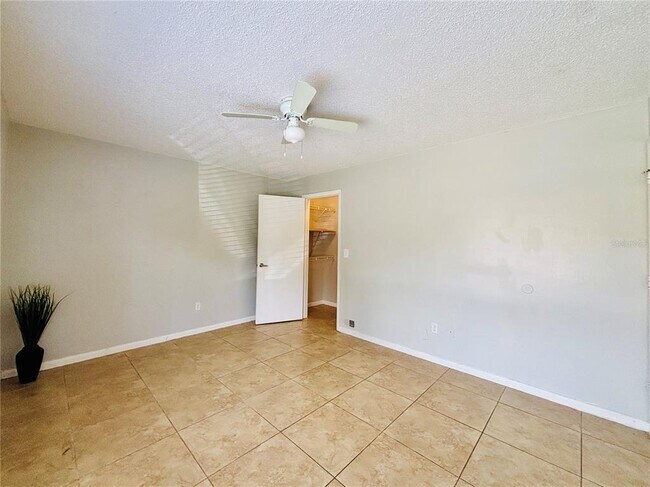 Building Photo - 12236 Fox Hound Ln