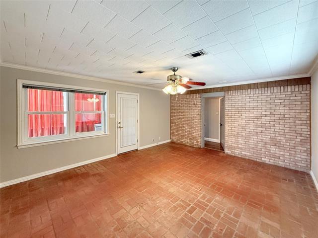 Building Photo - 9580 Dogwood St