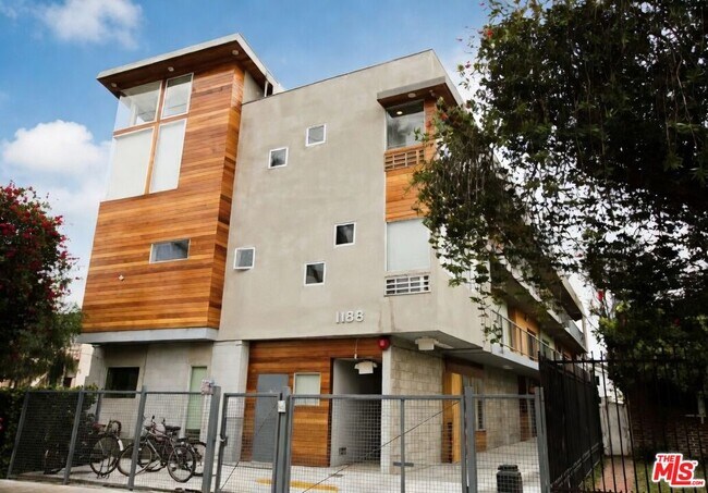 Building Photo - 1188 W 36th Pl