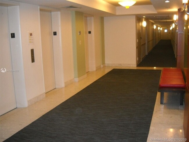 Building Photo - 3801 S Ocean Dr