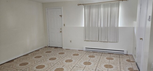 Building Photo - 260 Scott Rd